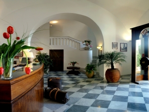 Hall Residence Miramare