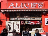 Alice uno dei pi&ugrave; antichi negozi, Portobello Road Market - Londra -