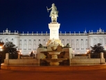 Illuminazione serale Palazzo Reale Madrid